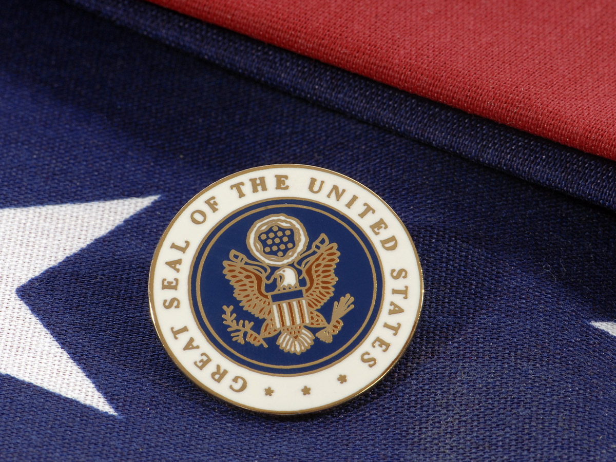 Mark of the government seal.